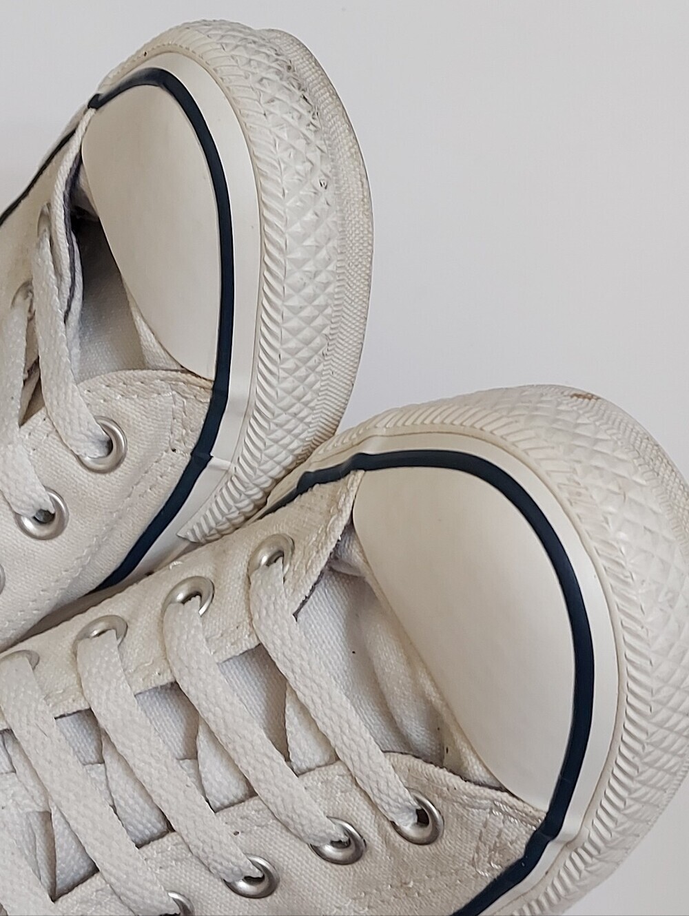 Converse Women Canvas Low-Top Sneakers with Navy Trim - Picture 5 of 7